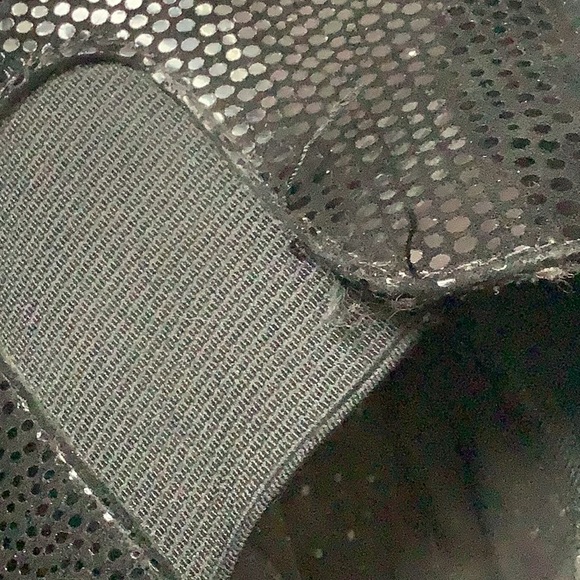 Black shiny shoes, very comfy - Picture 7 of 7